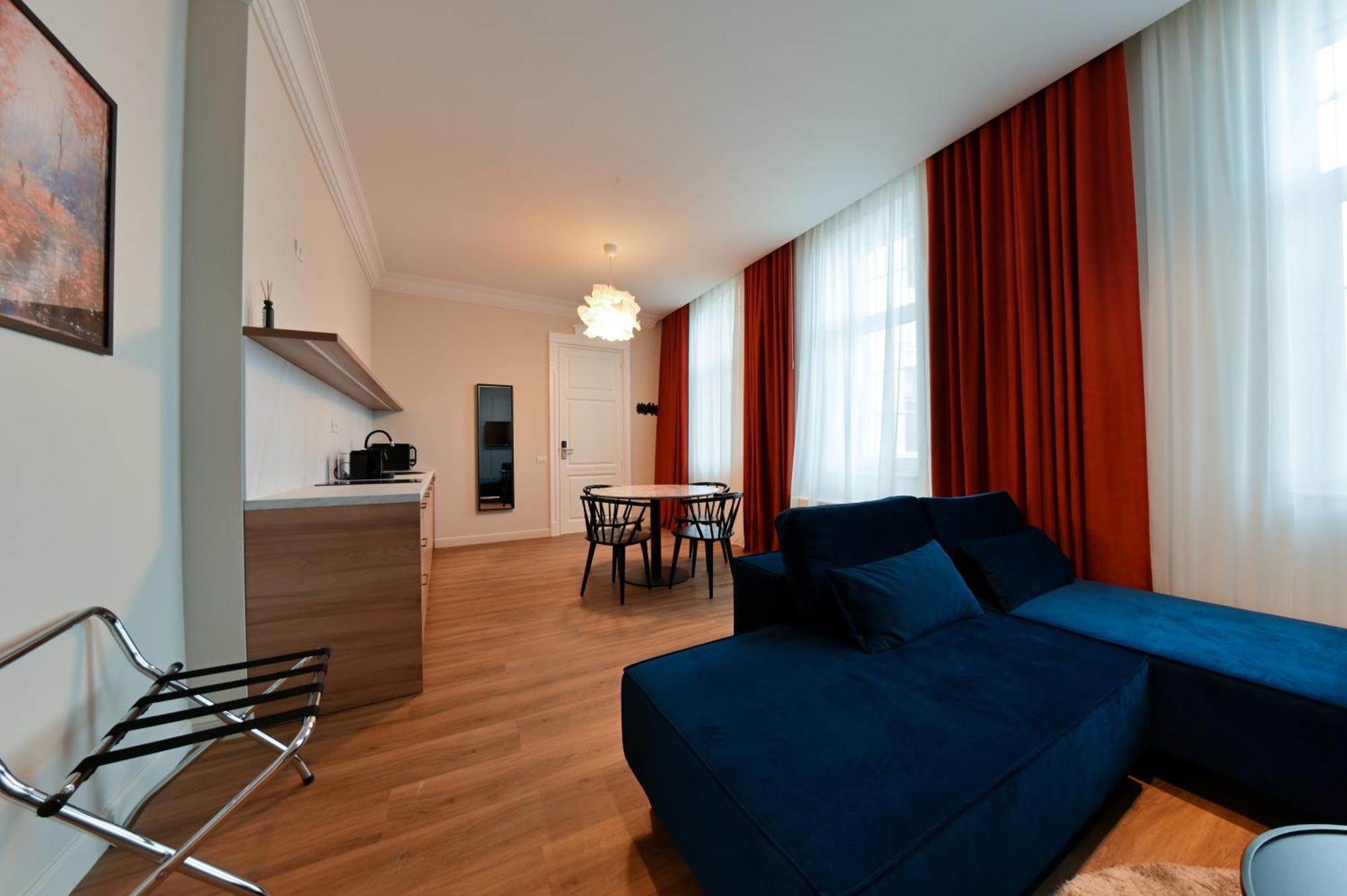 Leda Residence Орадя Экстерьер фото