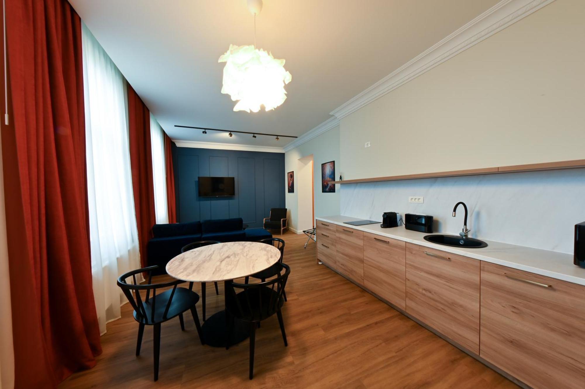 Leda Residence Орадя Экстерьер фото